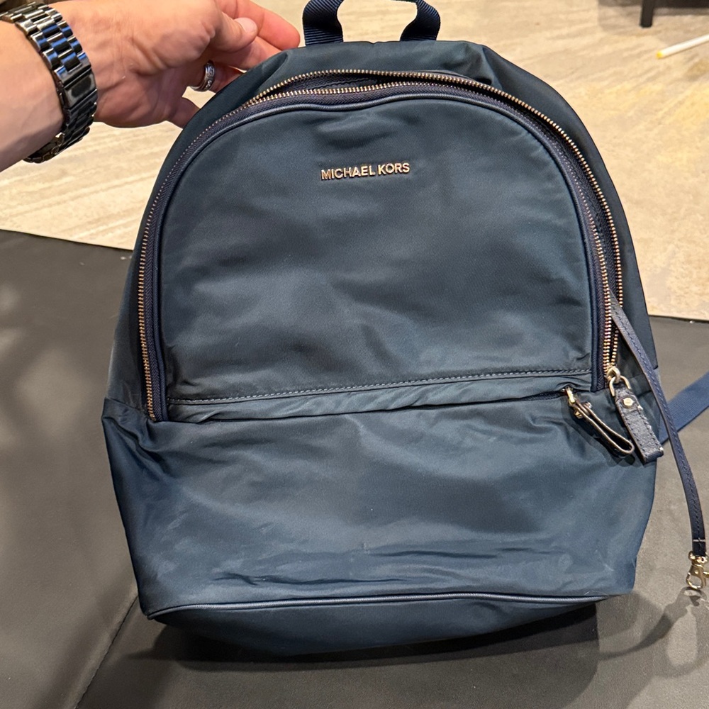 MICHAEL MICHAEL KORS navy Backpack with‎ gold hardware GUC